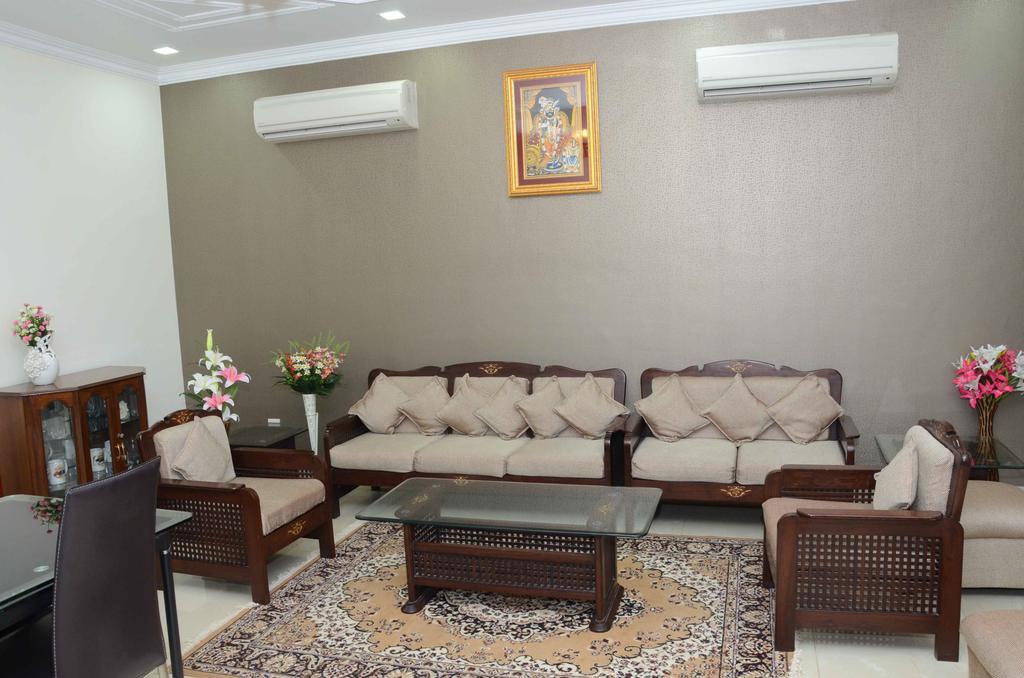 Namaste Apartments นิวเดลี ภายนอก รูปภาพ