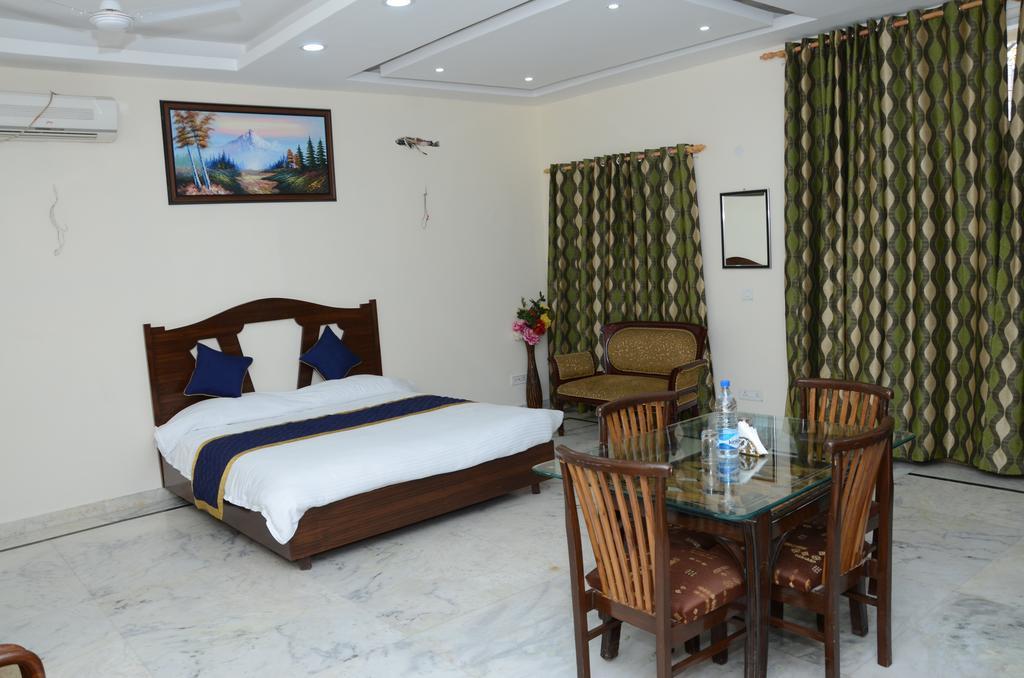 Namaste Apartments นิวเดลี ภายนอก รูปภาพ