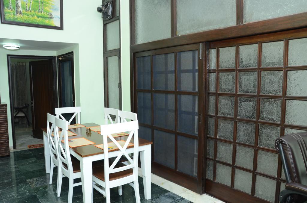 Namaste Apartments นิวเดลี ภายนอก รูปภาพ