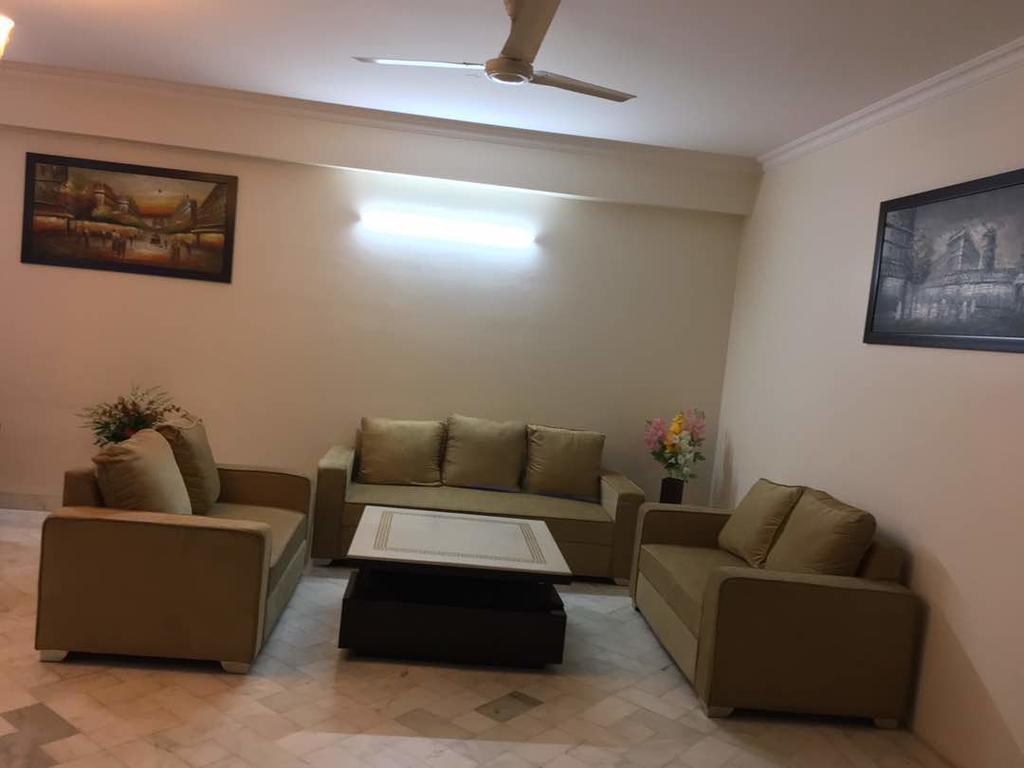 Namaste Apartments นิวเดลี ภายนอก รูปภาพ
